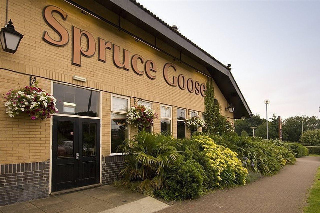Premier Inn Basingstoke West Экстерьер фото